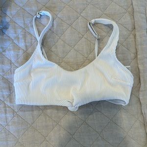 TIE KNOT BIKINI TOP !